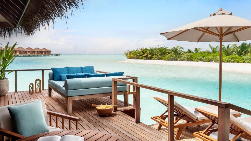 Veli Deluxe Overwater